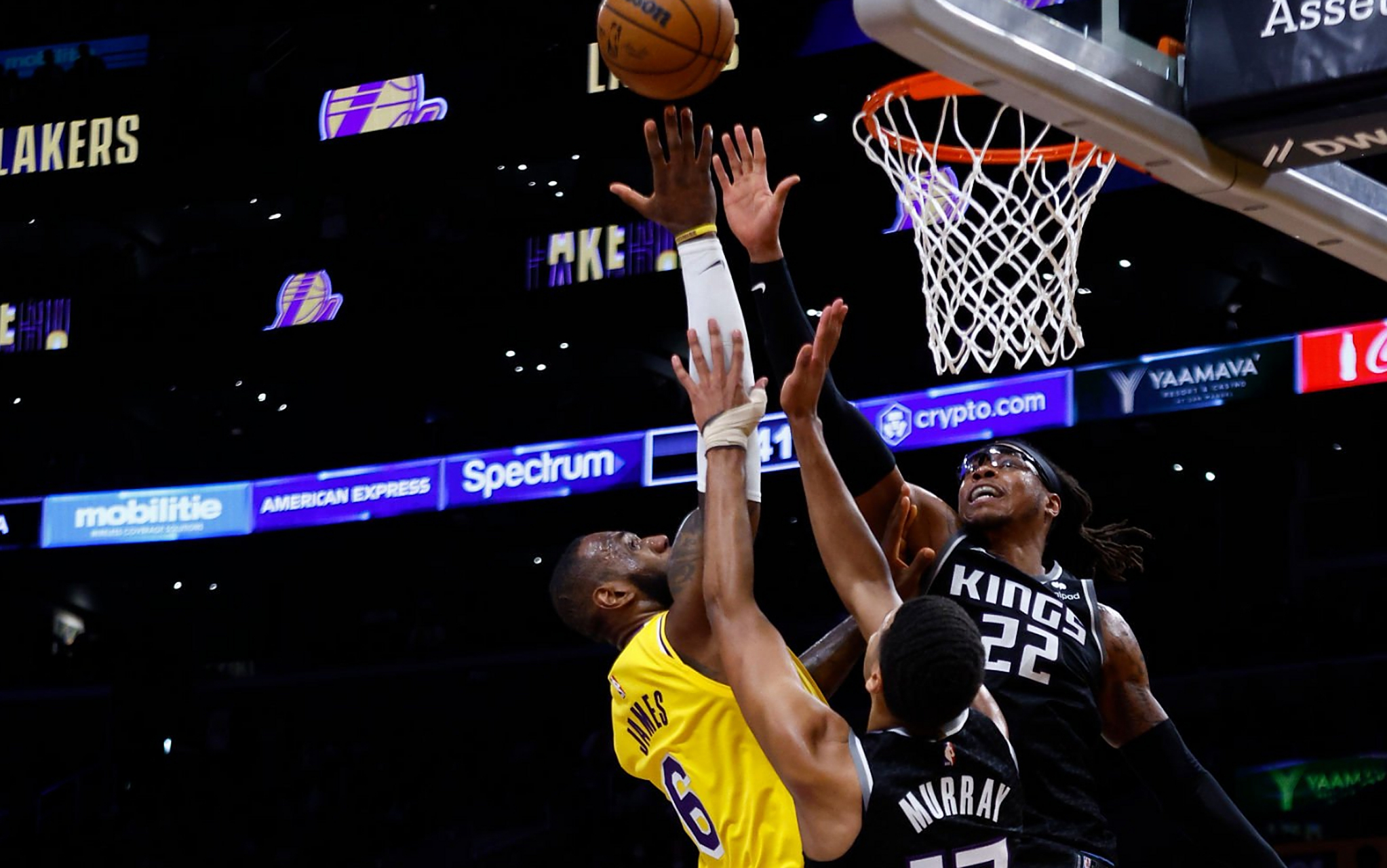 包含萨克拉门托国王迎NBA常规赛关键赛，今晚主帅复盘，震撼外界，高层口径保持一致的词条